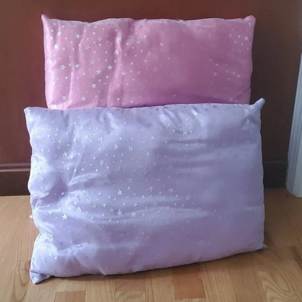 Set of 2 Satin and Glitter Star Decorative Pillows